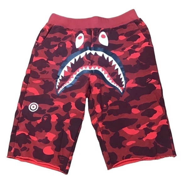 BAPE Men’s XXL Shark Cutoff Sweatpants Shorts Red Camo - Picture 1 of 12